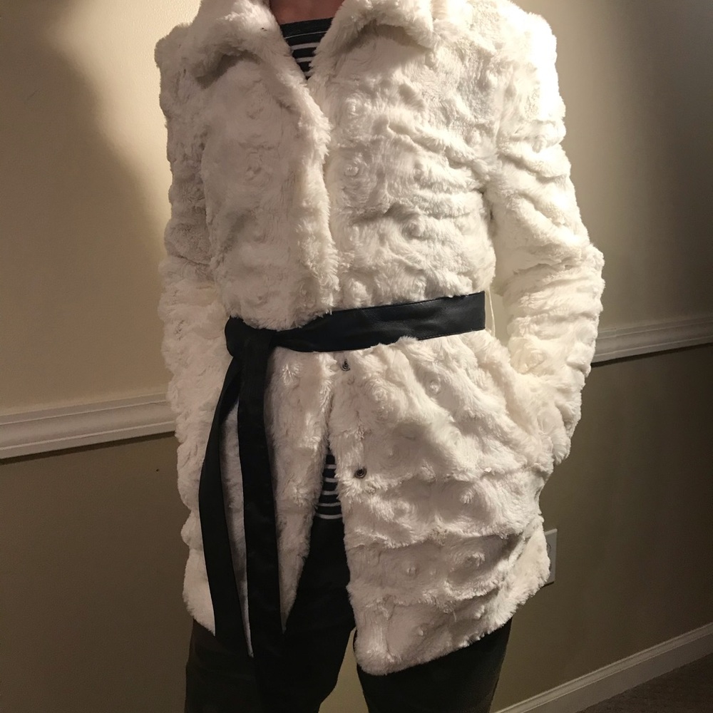 Coat - Picture 8 of 15